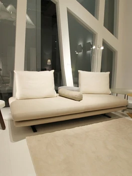 Италианско минималистское тканевое изкуството на императорска наложница комбинация от мека мебел, модерен светлина луксозна всекидневна домашна дизайнер Вила